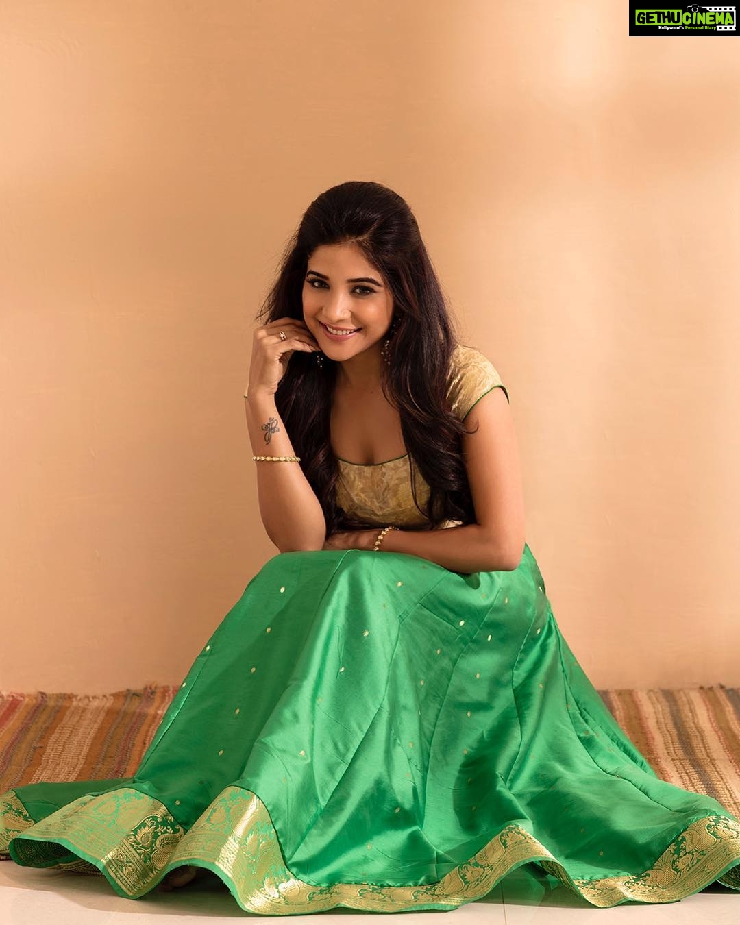 Sakshi Agarwal Instagram - 🌹Joie de vivre🌹