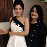 Sakshi Agarwal Instagram - #kaala #audiolaunch moments #superstarrajinikanth @wunderbar_films @kaalamovie @ranjithpa @v4umedia_ @sakina_ahmed_ne @needleeyenew @needleeye_bangaloreofficial