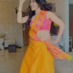 Sakshi Agarwal Instagram - Anyone wants to join for a home party🥰 . #feelitreelit #instagramreels #reelsinstagram #sareelove #dangadangadanga #tamilrockers #tamilsongs #tamilactress #tamilreels #sareereels #dancereels #explore #explorepage #foryou Chennai, India