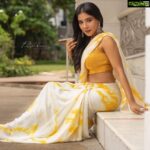 Sakshi Agarwal Instagram - May this festival of lights bring you peace and prosperity. #happydiwali #happydiwali🎉 . Photography: @dilipkumar_photography Makeup: @manishamakeupartistry Hairstylist: @hairstylist_rajee1111 Costume Designer: @sahana_prabakar Jewellery: @new_idea_fashions . #saree #diwali #instafashion #yellowsequencesaree #sakshiagarwal #biggbosstamil Chennai, India