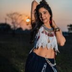 Sakshi Agarwal Instagram - Knock knock- what plans for valentines ? ❤️ Let this be the beginning of loving yourself🥰 ❤️ #happyvalentinesday #freespirit #selflove #sakshiagarwal ❤️ @ngrnandha @kalip_makeover_artistry @the_braidfactory @chandinikhanna_0101 Chennai, India