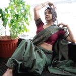 Sakshi Agarwal Instagram - Keep your eyes on the stars and Your feet on the ground❤️ . @sathyaphotography3 @dhiya_makeoverartistry . #sareelove #sakshiagarwal #dreamlife #homeshoot #kollywoodcinema Chennai, India