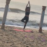 Sakshi Agarwal Instagram – My peace💕
-sound of the waves and rays of sunlight in fresh open air
.
#heatwaves #okkanmani #trendingreels #trendingmusic #explorepage #explore #foryoupage❤️😍 #beachreels #beachaesthetic #yogareels #bodymindsoul #sakshiagarwal #trendingmusic #stepstoneresort 
. Pondicherry