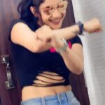 Sakshi Agarwal Instagram – Yes its hotdamn❤️❤️
.
#feelitreelit #instagramreels #reelsinstagram #shutupandbendover #hotdamn #sakshiagarwal #viral #explore
.
@achusai_makeupartist @sangeethamakeoverartistry
