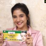 Sakshi Agarwal Instagram – #Ad
It’s always a task for me to get rid off that tanning on my face, as my skin gets tanned easily. 

My sister recommended me – Glowing Gold Facial Kit from @naturesessenceofficial and I have started using it. Enriched with the most potent natural ingredients, this kit keeps my skin nourished, hydrated & polished. 

My favorite is de-tan therapy wipe-off mask!

This kit is a 3 Use Pack just for INR 260. Quite surprised to see  that tanning and dullness can be covered in just 45 minutes following 5 simple steps of this facial kit.

Get the glow that you always wanted!

#NaturesEssence #NaturesDetanPower #Facial #FacialAtHome #NaturalSkinCare #SkinCare