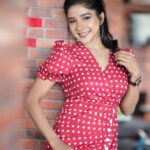 Sakshi Agarwal Instagram – Confuse them with your silence,
Shock them with your actions💕💕
.

@arunprasath_photography @divastylistmakeupartistry @tisisnaveen @pugazhmurugan_ 
.
#redpolkadots #redpolkadotdress #candid #chilling #instagood #instapic Chennai, India