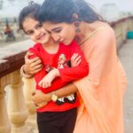 Sakshi Agarwal Instagram - Please watch #Aranmanai3 in theatres and be safe insta family - following all protocols😍🥰 . We miss you Vivek sir😥 . #aranmanai3 #workingstills #behindthescenes #wakanerpalace #kollywood #tamilactress #tamilcinema #runningintheatres #sakshiagarwal #sundarc #arya