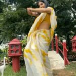 Sakshi Agarwal Instagram - Podahh stepu! . #tamilreels #feelkaroreelkaro #instagramreels #reelsinstagram #biggboss #explore #explorepage #tamilsongs #tamilactress #tamilcinema #mumaithkhan #kuthudance #sakshiagarwal #sareelover #sareereels #sareeindia . Vc : @pugazhmurugan_