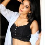 Sakshi Agarwal Instagram - Yes I am a Queen And if my strength intimidates you , I hope you realize thats a weakness of you🔥 . @sat_narain @the.portrait.culture . #sakshiagarwal #lovemyself #sassy #classy #dontcarebehappy #biggboss #sundaymotivation #abs #fitness #fitgirl #sixpack Chennai, India