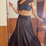 Sakshi Agarwal Instagram – Just vibin as I get ready- Feel like a Diva! About last night for #bbjodigal @vijaytelevision 
.

costume – @_.rubeenavogueofficial._ @rubyafroz80 
styling – @harshitha_pragathi 
MUA – @saranyamakeoverartistry 
hairstylist – @sudhamakeupartistry 
.
#feelitreelit #feelkaroreelkaro #vibingreel #reelsinstagram #explorepage #explore #abs #sixpack #fitgirl #lehengareels #trending #biggboss #biggbosstamil #vijaytelevision #sakshiagarwal