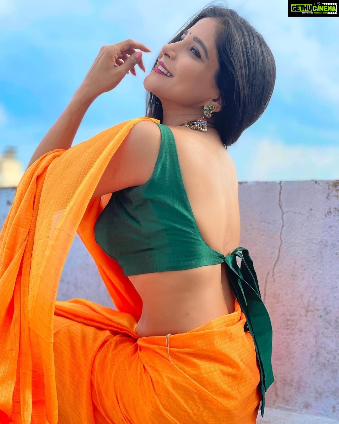 Sakshi Agarwal Instagram - Be good enough to forgive people, But not stupid enough to trust them againš„ Chennai, India