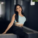 Sakshi Agarwal Instagram – You always have a choice!
Be classy❤️✨
.
@raghul_raghupathy 
.
#crisscrosspants #sakshiagarwal #biggboss #blackandblue #fashion #mystyle #beyourself #mylife #happiness #justbehotalready Chennai, India