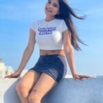 Sakshi Agarwal Instagram - Nothing can dim the light that shines from within🔥 Forever that girl that gets excited on seeing a pure blue sky❤️ . #candidphotography #mobilephotography #sakshiagarwal #biggboss #justme #nofilter #noedit #nopostwork #bareme #mondaymotivation #mondaymood #mondayvibes Chennai, India