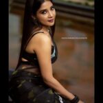 Sakshi Agarwal Instagram – It felt like heaven to flirt with hell🔥
.
Outfit&styling @fab_by_faiza 
Photography @arvindkannanphotography 
Make up @aksharasalonandstudio 
Hair style @makeupbyyesu
Location @elementsoneastcoast
.
#blacksaree #sareelove #sakshiagarwal #biggboss #kollywood #mollywood #tamilcinema #organzasaree Chennai, India