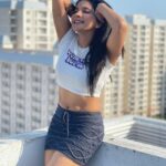 Sakshi Agarwal Instagram - Respond to every call that excites you❤️ . #candidphotography #mobilephotography #sakshiagarwal #biggboss #justme #nofilter #noedit #nopostwork #bareme #mondaymotivation #mondaymood #mondayvibes Chennai, India