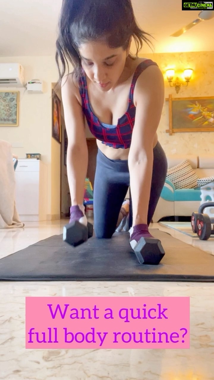 Sakshi Agarwal Instagram - Quick full body routine and feel the burn🔥 . #feelitreelit #instareels #workoutroutine #workoutreels #kgf #kgftamil #tamilsong #fitfam #explore #explorepage #beyourself #beyou #deadlift #snatches #kettlebellworkout #rowing #sakshiagarwal