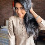 Sakshi Agarwal Instagram – You glow differently when you are happy😍
.
Swipe and tell me which one is your fav🥰 Chennai, India