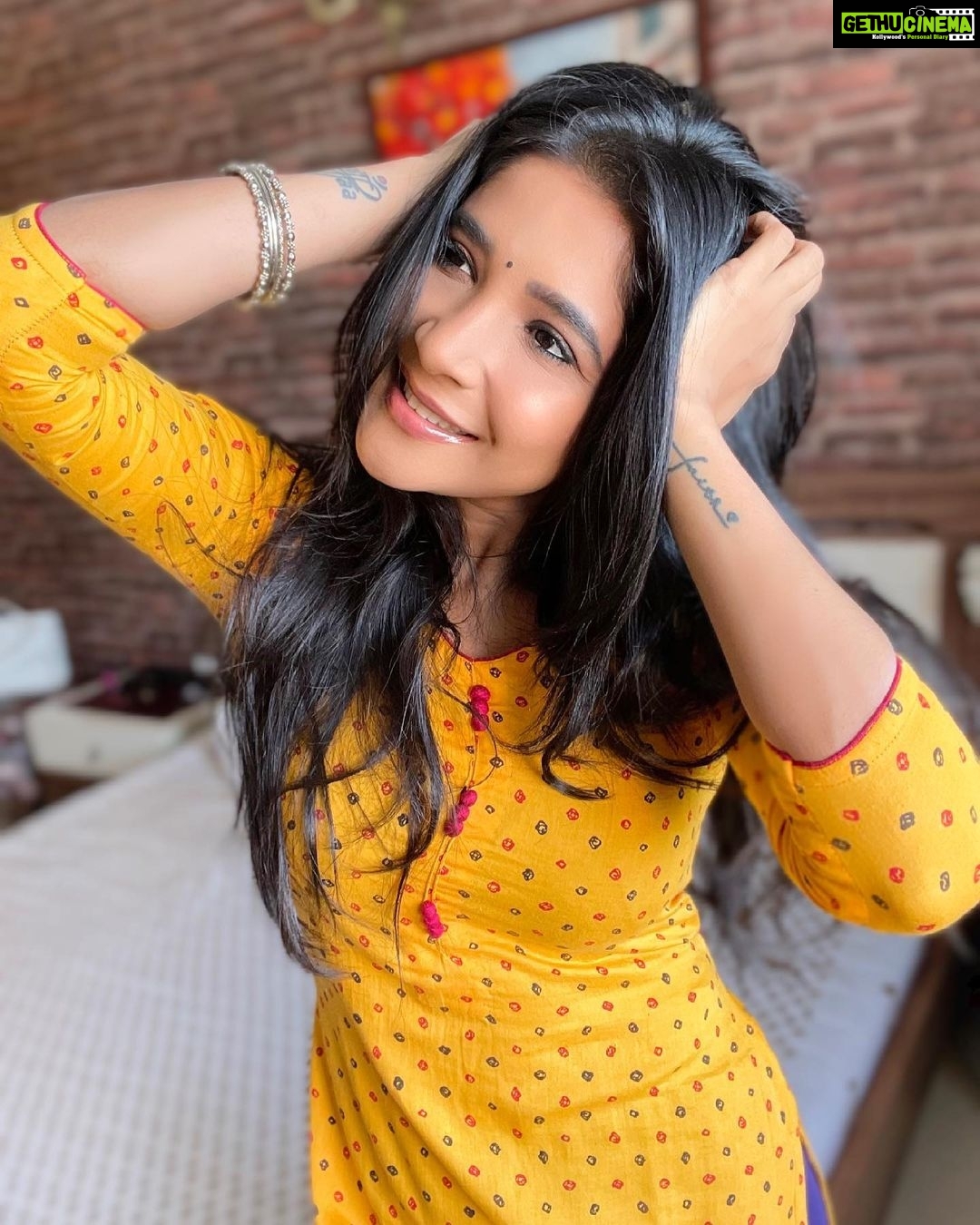 Sakshi Agarwal Instagram - Lips of honey Eyes of fire🔥 Chennai, India