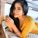 Sakshi Agarwal Instagram - Wearing that smile god gave me☺️ More than 8 billion smiles and each of it unique and beautiful! Use it and spread warmth✨ . @ekantastudio Chennai, India