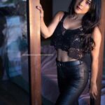 Sakshi Agarwal Instagram - Keep asking yourself- How can I get better mentally, physically and spiritually? Work towards it! . Click by : @arvindkannanphotography Hmua: @srimakeupartistry . Ps:- these pics were taken much before lockdown:) Just got my hands on them:) . #blacklove #leatherpants #instagood #instadaily #instapic @teamaimpro @tisisnaveen Chennai, India
