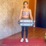 Sakshi Agarwal Instagram – Lets put our suitcase 🧳 to some use this Lockdown 2.0!
#justgetupandmove 
If you cant get your hands on weights/equipment!
.
Swipe left for awesome full body workout.
👉👉👉👉👉👉👉👉👉
Just spend 20 mins , play some music , get a suitcase and try this! You will feel awesome❤️✨
Save it for later use!
Tell me what you think once you try it💪
.
1) effective for sides and back
2)effective for chest/booty
3) effective for booty/sides/arms
4) Suitcase mountain climbers
5) suitcase kick tap
.
This is a mixture of HIIT and spot body workout!
The first workout needs a lot of balance, so you can start slow💪
.
#fitfam #fitnessmotivation #suitcaseworkout #sakshiagarwalworkout #sakshiagarwal #workoutmotivation #stayhome #stayfit #stayhealthy #fitnessjourney #somethingnew #puma #burberry #noequipmentworkout #noweightsneeded Chennai, India