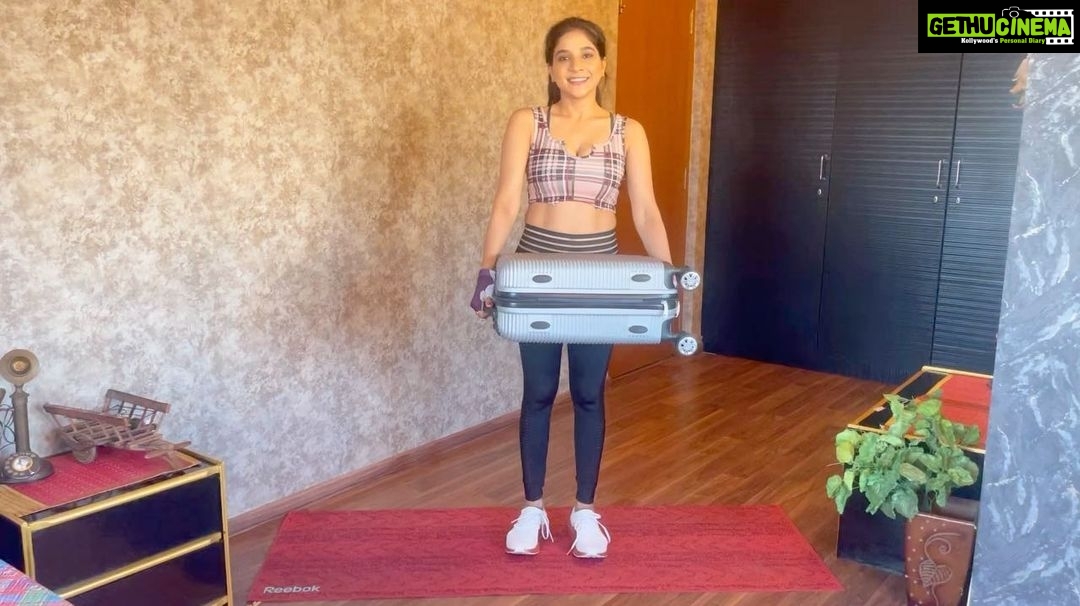 Sakshi Agarwal Instagram - Lets put our suitcase π§³ to some use this Lockdown 2.0! #justgetupandmove If you cant get your hands on weights/equipment! . Swipe left for awesome full body workout. πππππππππ Just spend 20 mins , play some music , get a suitcase and try this! You will feel awesomeβ€οΈβ¨ Save it for later use! Tell me what you think once you try itπͺ . 1) effective for sides and back 2)effective for chest/booty 3) effective for booty/sides/arms 4) Suitcase mountain climbers 5) suitcase kick tap . This is a mixture of HIIT and spot body workout! The first workout needs a lot of balance, so you can start slowπͺ . #fitfam #fitnessmotivation #suitcaseworkout #sakshiagarwalworkout #sakshiagarwal #workoutmotivation #stayhome #stayfit #stayhealthy #fitnessjourney #somethingnew #puma #burberry #noequipmentworkout #noweightsneeded Chennai, India