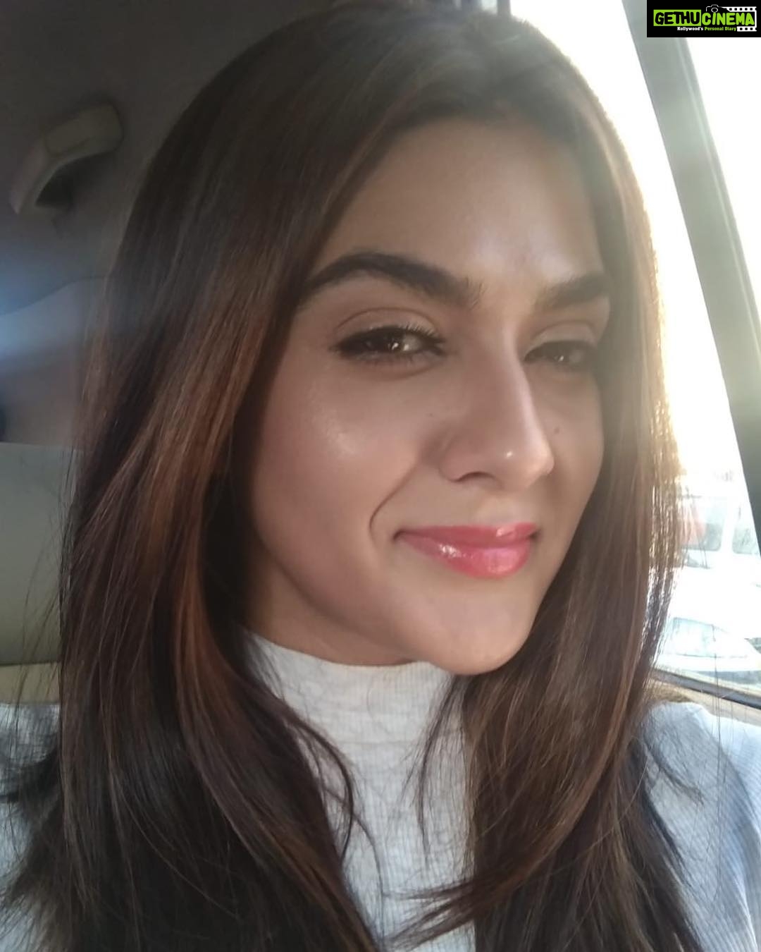 Sakshi Chaudhary Instagram - It’s a good day !!! 💗