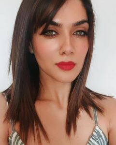 Sakshi Chaudhary Instagram - 💁‍♀️