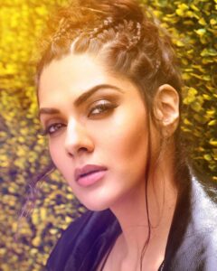 Sakshi Chaudhary Instagram - How you doing !!! 😉