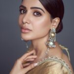 Samantha Instagram - In love with this hand painted saree🤎 @archanajaju.in @abhilasha_pret_jewelry 🥰 Styled by @jukalker Makeup @avnirambhia Hair @rohit_bhatkar 📸 @eshaangirri