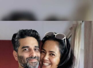 Sameera Reddy Instagram - 8yrs Wedding Anniversary💃🏻Messy Mama’s going all out baby🍾😁 #weddinganniversary #8yrs #marriage #celebration 🎈