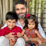 Sameera Reddy Instagram - Happy Birthday @mr.vardenchi 🥳 Cheers to the bestest Papa & the coolest Hubby! We❤️U⭐️ #itsmybirthday #mrvardenchi #naughtynyra #happyhans 🌈
