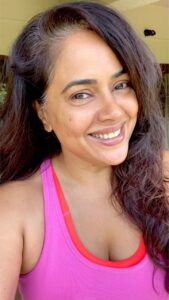 Sameera Reddy Instagram - I had a message form a mom who says she feels ‘fat’ ‘ugly’ and ‘not beautiful’ with her post baby fat . She said she looked at me and felt dejected . OMG!!! So here are my morning swelly eyes . No tricks no make up just me owning it! And I’m hoping that this enforces a positive spin on our own expectations of ourselves . I feel coming back to the public view in a way that I feel no pressure for my own mental health has helped me stay focused on being a good mother and a person who is self accepting that makes it a healthier space for all around me . Don’t dwell on what you are not and what you don’t have ! Let’s focus on the good 🙏🏼 we are all #imperfectlyperfect #loveyourself #justthewayyouare #keepingitreal