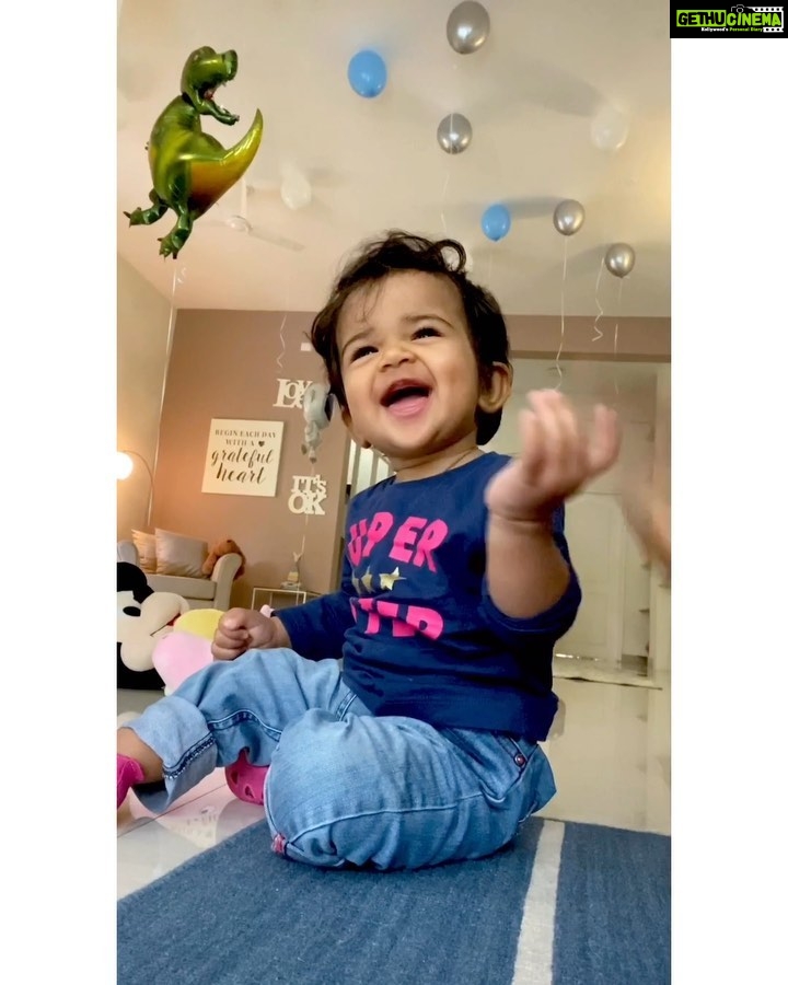 Sameera Reddy Instagram - Stop troubling me mama😍the heart wants what it wants🤷🏻♀️why do they love those juicy fingers🙄#naughtynyra #messymama #happybaby #motherhood #moments #momlife #imperfectlyperfect #keepingitreal 🎈