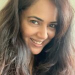 Sameera Reddy Instagram - The time to be real is more important than ever before. I used to be told I should always be perceived as aspirational for the world to view me as a ‘celebrity’ Well then I only want anyone who follows me to aspire to - 'BE HAPPY'. To find a deep sense of peace and acceptance in this competitive world . Especially now with such uncertain times . That’s why I want to be #imperfectlyperfect ❤️🙏🏼 the need of the hour is to cancel all unnecessary pressure on top of everything we are going through. Let’s stay focused on happiness 🙏🏼❤️ #instagram vs #reality #messymama #keepingitreal #gratitude #fearless #momlife #happymama #happybaby #nofilterneeded #selfacceptance #stayhappy #positivevibesonly 🌈