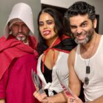 Sameera Reddy Instagram - Halloween 21’ 🎃 1. Countess Dracula🧛‍♂️ has the hots for Wolverine. 2. The Ultimate X men. 3. Hand Maid watches eerily as countess Dracula plans to attack Wolverine . 4. LMFAO photo bombs the Wind-Up doll and gang. 5. Cruella joins in the fun 🤩 Happy Halloween 👻 @mr.vardenchi @aadiinmotion @diydayalishka @leeelobo @rowdysheeter 🎃 #aboutlastnight 🎈