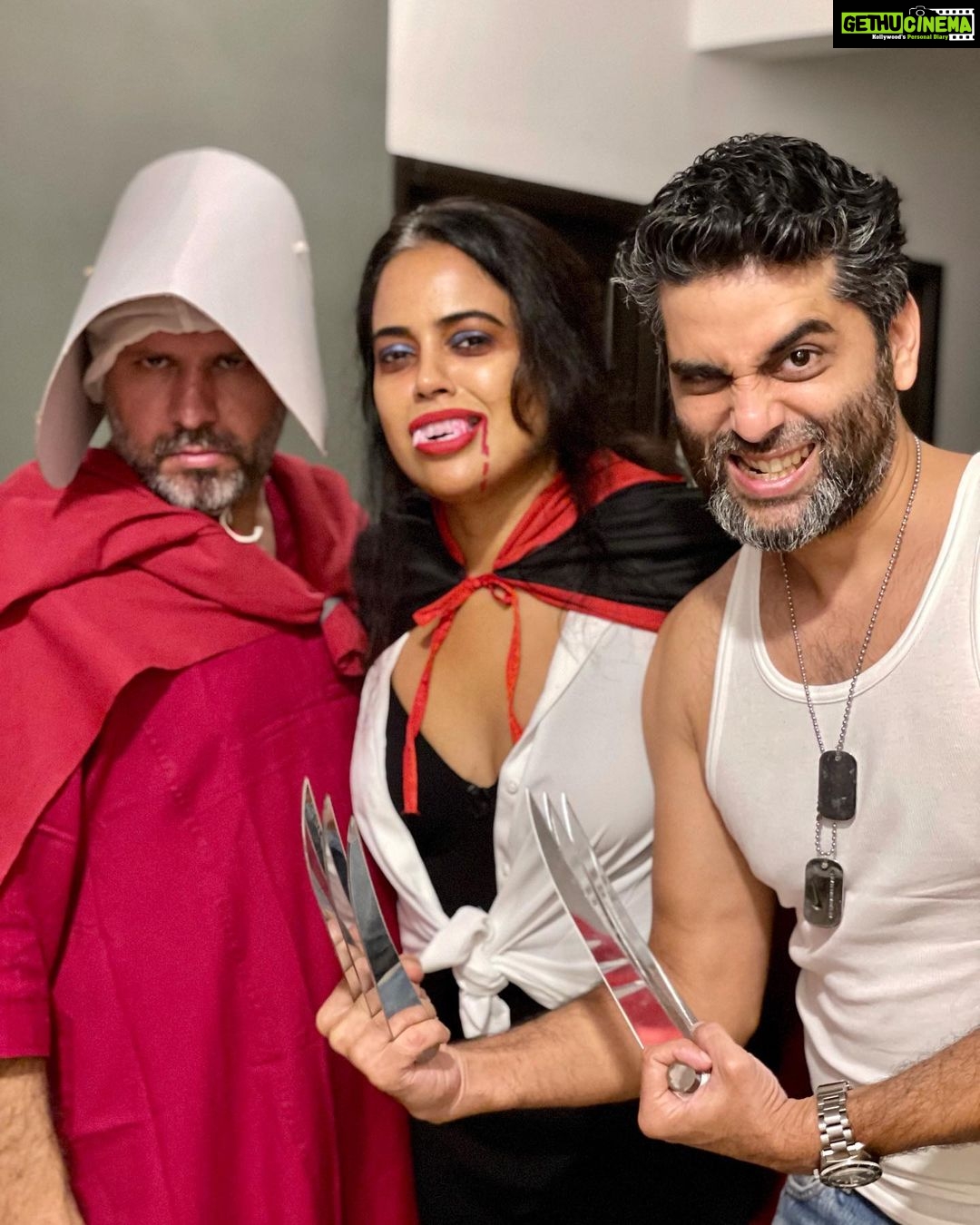 Sameera Reddy Instagram - Halloween 21β π 1. Countess Draculaπ§ββοΈ has the hots for Wolverine. 2. The Ultimate X men. 3. Hand Maid watches eerily as countess Dracula plans to attack Wolverine . 4. LMFAO photo bombs the Wind-Up doll and gang. 5. Cruella joins in the fun π€© Happy Halloween π» @mr.vardenchi @aadiinmotion @diydayalishka @leeelobo @rowdysheeter π #aboutlastnight π