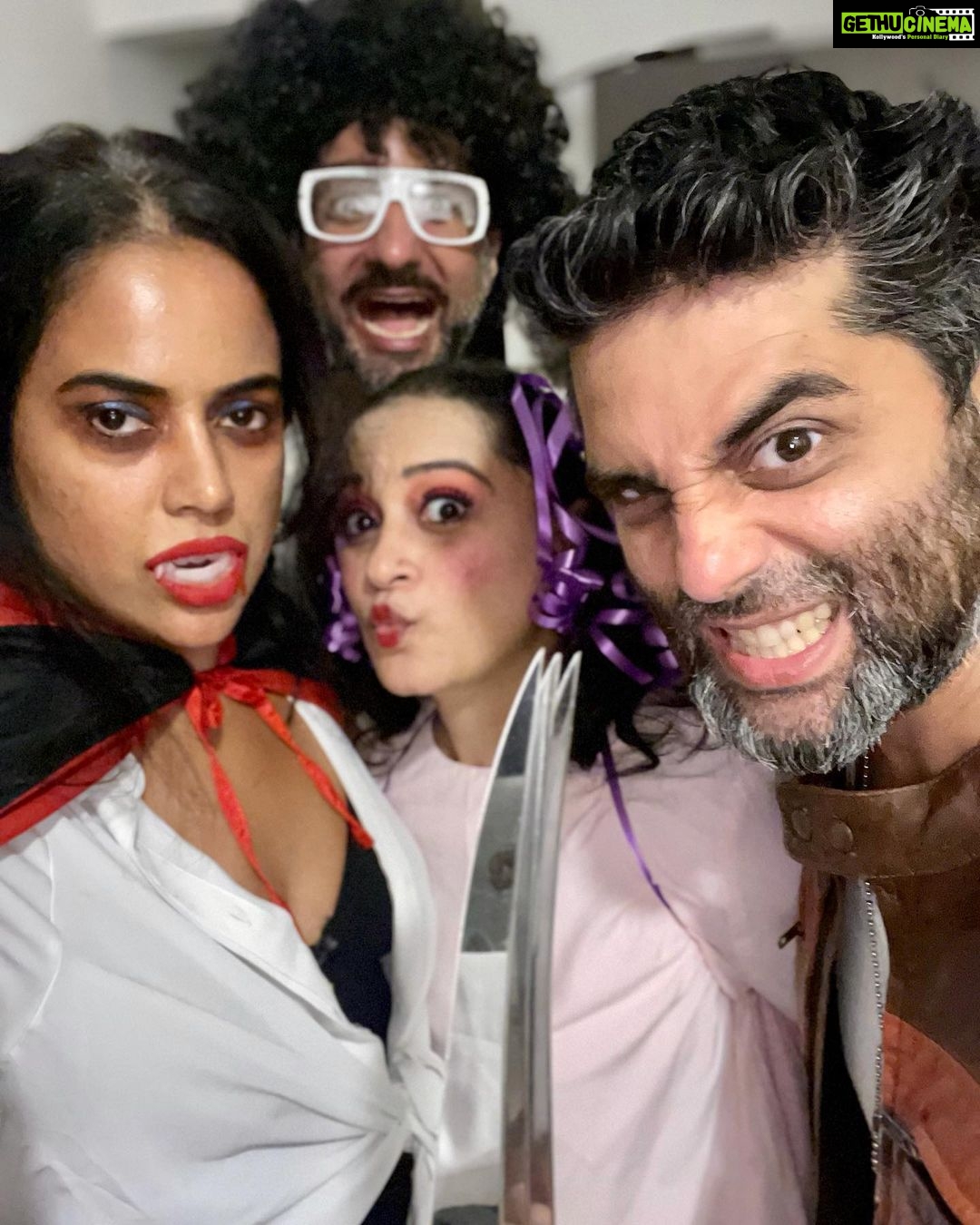 Sameera Reddy Instagram - Halloween 21β π 1. Countess Draculaπ§ββοΈ has the hots for Wolverine. 2. The Ultimate X men. 3. Hand Maid watches eerily as countess Dracula plans to attack Wolverine . 4. LMFAO photo bombs the Wind-Up doll and gang. 5. Cruella joins in the fun π€© Happy Halloween π» @mr.vardenchi @aadiinmotion @diydayalishka @leeelobo @rowdysheeter π #aboutlastnight π