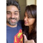 Sameera Reddy Instagram - I was asked how easy it was to get The husband to shoot a video🤣😂🤪 #husbandandwife #couplechallenge #lockdown #behindthescenes 😉 Mr. @vardenchi 🙃😂 thank you for being you 😍 🎥 Hans Varde