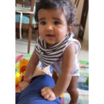 Sameera Reddy Instagram - The story of a determined lil baby 😃 #soundon🔊 #momentslikethese #dontgiveup #determination #babygirl #moments #motherhood #momlife #milestone 😍