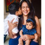 Sameera Reddy Instagram - The sweet kisses our kids give us😍 my melting heart❤️#keepingitreal #motherhood #mybabies 🥰 #myson #mydaughter #hansvarde #nyravarde . 📷 @mommyshotsbyamrita #mua @perfektmakeover