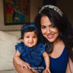 Sameera Reddy Instagram - Matching Blues! 🦋 #milestonephotography #milestone #7monthsold #baby #babygirl #momlife . @mommyshotsbyamrita 📷 @perfektmakeover