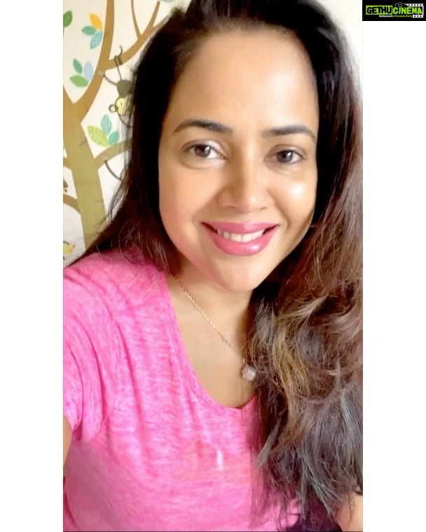 Sameera Reddy Instagram - Give Cloth Diapering a shot with Superbottoms! Pick up the phone and call @superbottoms helpline and chat with Dimple who leads the MomsConnect team of 10 mothers who can speak in 7 regional languages and are super passionate about helping you start your cloth diapering journey! I love the fact that @superbottoms is a small team of mothers with a big dream of making cloth diapering mainstream in India and helping parents choose the more skin-friendly and sustainable diapering option. @superbottoms is extremely conscious in choosing the fabric and dyes and ensure its absolutely safe for your baby's delicate skin. They are India's first cloth diaper brand to be CPSIA tested ( American norm for child product safety). You can also join their support group ! ➡️ https://www.facebook.com/groups/superbottomsdiapers/ #womenforwomen #clothdiapers #clothdiapering #clothdiaperingindia #clothdiaperingmama #momformoms #mompreneur #ecofriendlyproducts #homegrown #womenpower #womensupportingwomen #madeinindia #womenforwomen #mothersupportingmothers #mompreneurlife #indianstartups #womenempowerment