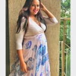 Sameera Reddy Instagram - Disclaimer- Ladies I’m wearing some killer shapewear @spanx 🙃 Holding all my lovely #postpartum bulges in❤️ this pregnancy I’m feeling so much better with the body changes . Acceptance is so important because it’s going to be a while before I get back in shape . And that too will be a different version from what I was and I’ve got to embrace it 🤩#postpartumbody #imperfectlyperfect . so I was told for 40 days I shouldn’t step out but it felt sooooo good to meet friends! Love to @kreshabajaj @masabagupta 🤗❤️ beautiful collections ! . #positivebodyimage #loveyourself #bodypositive #momlife #postpartumjourney #keepingitreal