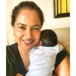 Sameera Reddy Instagram – Day 11 – Happiness galore with no sleep, colic and feeding round the clock ! I think I forgot how stressful breastfeeding can be !! I mean the pressure Is quite real and the whole top feed balance after a csec is hectic! I finally am exclusively feeding her but the whole process is something that should be natural but it’s made to be very stressful . I realised with the feedback that a lot of women struggle with it . I think it’s cool if a mom wants to move totally to formula or only BF or balance both . There is no shame and no one can define what’s the perfect way . We’re doing the best we can ! Ladoos to pumps I’m on job but damn it’s really quite hard ! 🥵
.
#momlife 🌸 #hanginginthere #super #happy #tired #thrilled #motherhood #newborn #girl #babygirl #mom #newmom #again #breastfeeding #motherhood #imperfectlyperfect