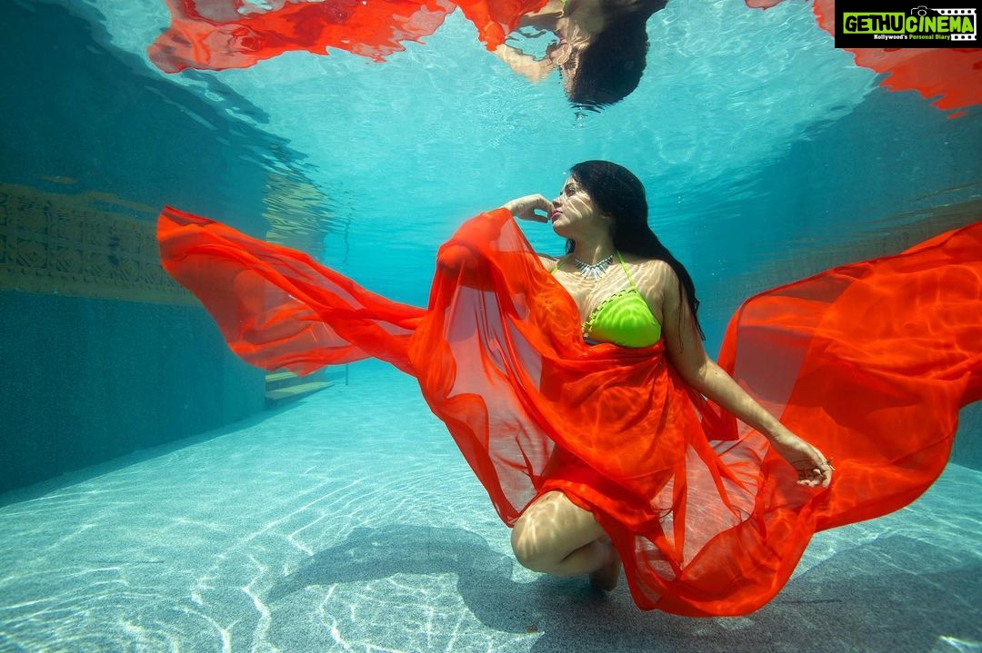 Sameera Reddy Instagram - Red is the colour of passion & I feel passionate today #mood ❤️ #imperfectlyperfect #positivebodyimage #socialforgood #loveyourself #nofilter #nophotoshop #natural #water #keepingitreal 📷 @luminousdeep #mua @kohlnrouge styled by @viihal @kairesortwear #bikini . . #acceptance #body #woman #underwater #picoftheday #underwaterphotography #maternityshoot #pool #maternityphotography #bump #bumpstyle #pregnantbump #positivevibes #pregnancy #pregnant #picoftheday #pregnancyphotography #preggo #momtobe