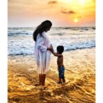 Sameera Reddy Instagram - For all the things my hand has held the best by far is you ❤️❣️ #motherhood . . #sunset #goa #myson #waves #beach #sun #orange #mother #son #mothers #baby #Wednesday #positivevibes #momlife #mom #mommy #motherandson #pregnant #pregnancy #maternity #maternityphotography #bump #momtobe #again #blessed 🌸
