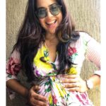 Sameera Reddy Instagram - Im getting bigger by the day 😏 but damn it’s worth it. . To all the preggy ladies out there it ain’t instaglam all the time 🙃 #pregnancy #keepingitreal #honest #momtobeagain #saturday #sunshine