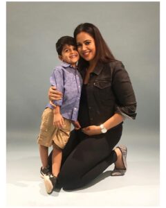 Sameera Reddy Instagram - 1 plus 1 on the way ❤️. . . . #myson #hansvarde #momlifebelike #momlife #bollywood #mom #pregnant #pregnancy #india #babybump #blessed 🌟