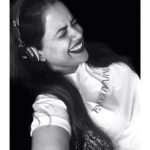 Sameera Reddy Instagram - Everything is better in black and white! #logomania #SS19 #EmporioArmaniIndia @genesis_luxury @armani jacket @rishtabyarjunsaluja #nomakeup #lipstick @maccosmeticsindia Matte Instagator 📷 @designer_ishwari